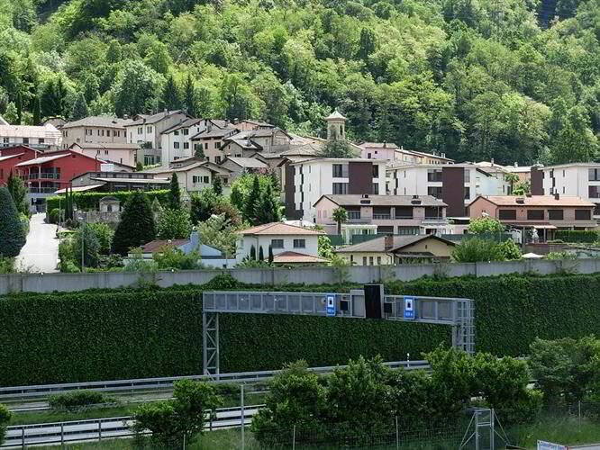 Maison 5 pièces à acheter à Grancia - image 1/1