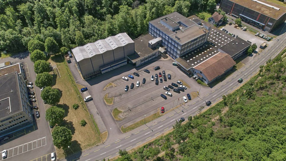 null rooms Office & Commercial for rent in Liestal - image 1/6