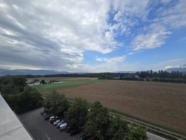 null rooms Office & Commercial for rent in Satigny - image 1/9