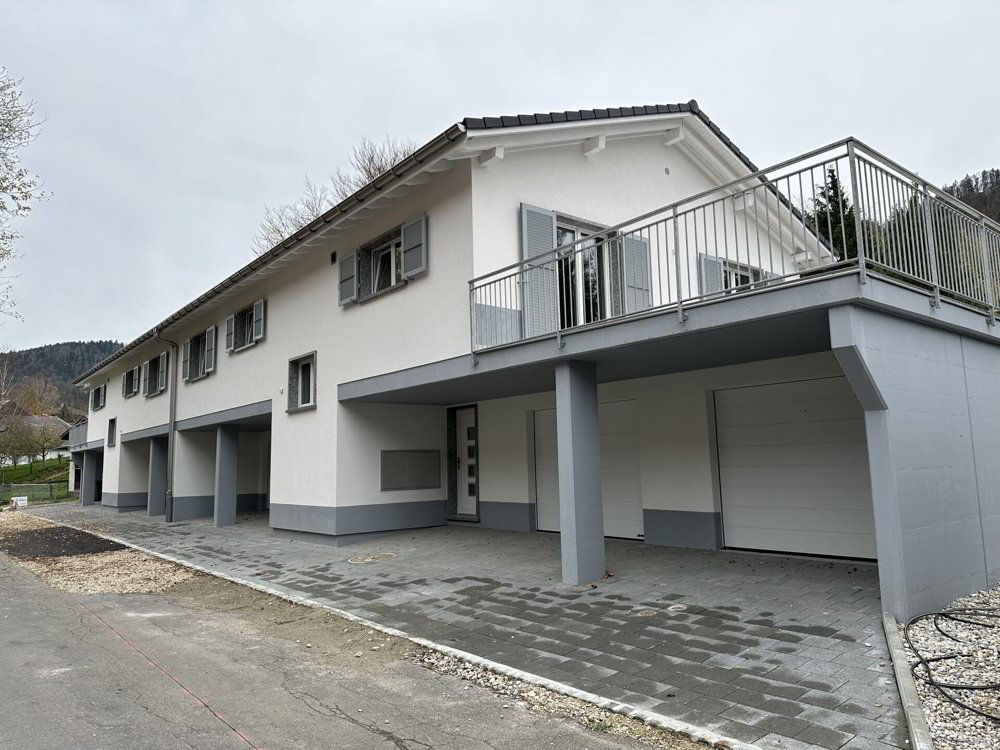 Casa di 4 locali in vendita a Sonvilier - immagine 1/6