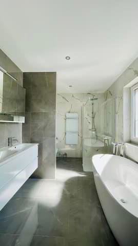 5.5 Zimmer Haus zum verkaufen in Montreux - Bild 1/12
