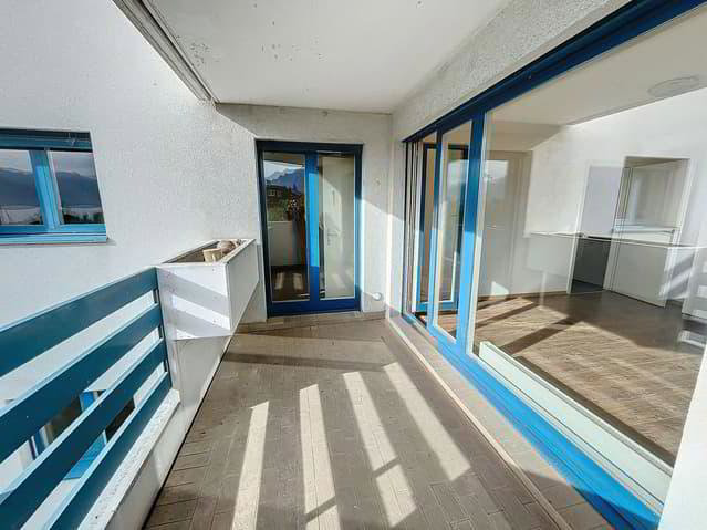 3.5 Zimmer Wohnung zum verkaufen in Clarens - Bild 1/12