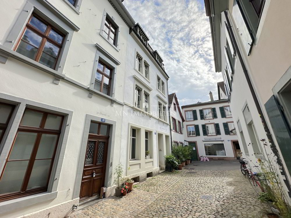 4 rooms Apartment for rent in Basel - image 1/10