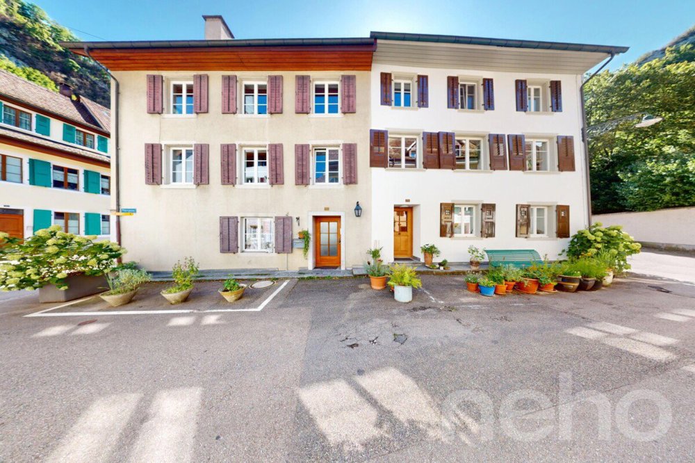 Kuća, 197 m², zemljište 103 m²