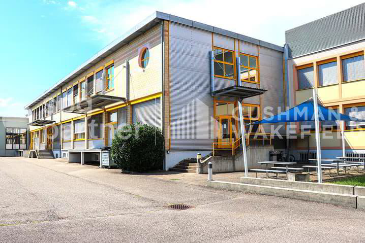 Bureau & Commerce null pièces à louer à Delémont - image 1/10