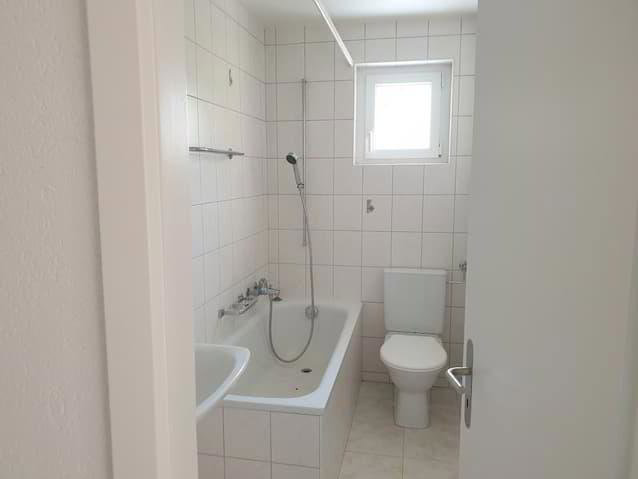 Appartement 3 pièces à louer à Môtiers NE - image 1/7