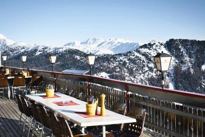 Bureau & Commerce 11 pièces à acheter à Belalp - image 1/12