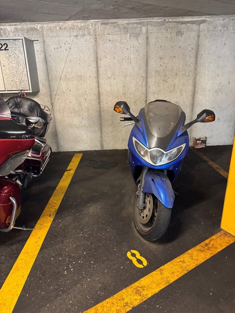 null Zimmer Parkplatz, Garage zu vermieten in Ebikon - Bild 1/1