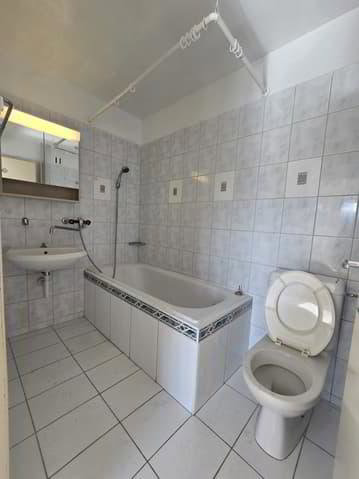 3 Zimmer Wohnung zu vermieten in La Chaux-de-Fonds - Bild 1/10