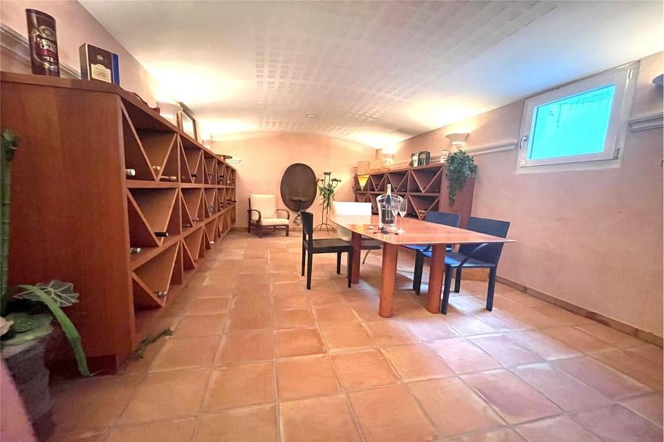 8 rooms House to buy in Stettfurt - image 1/8