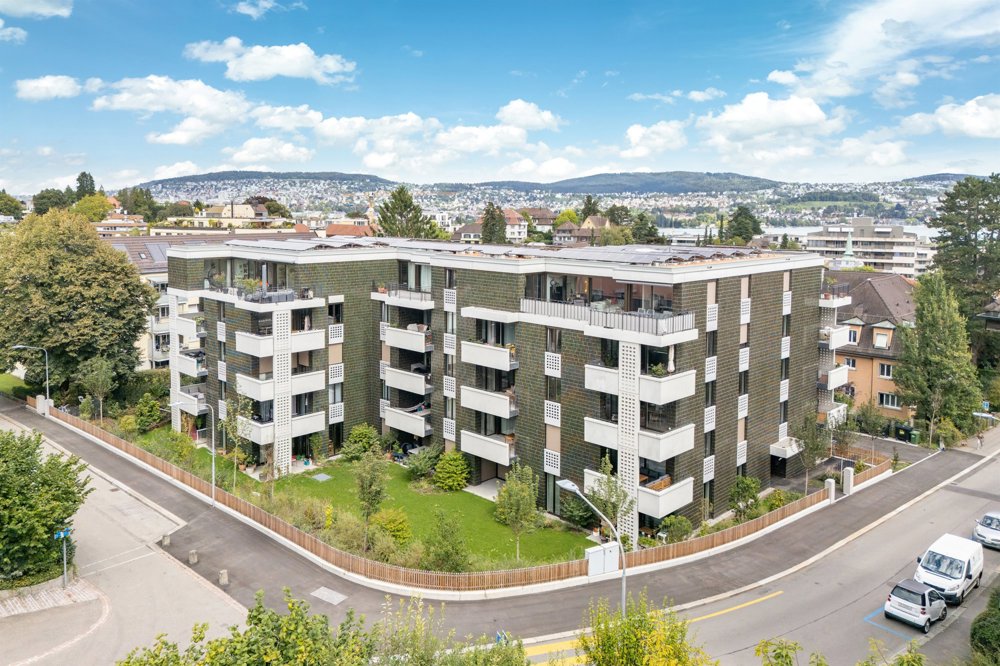 null rooms Car park, garage for rent in Zurich - image 1/2