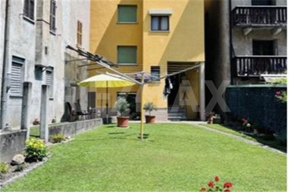 11 rooms House to buy in Malvaglia - image 1/10