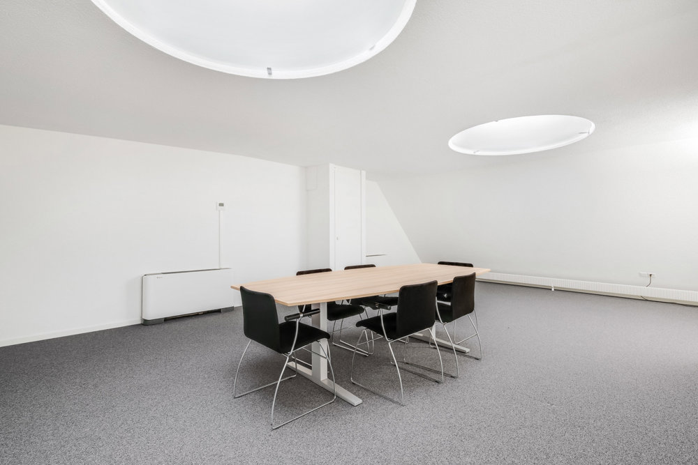 null rooms Office & Commercial for rent in Zürich - image 1/6