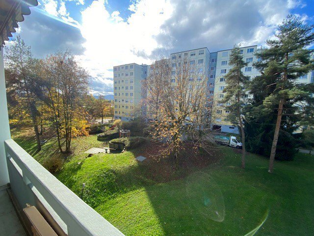 5 rooms Apartment for rent in Volketswil - image 1/10