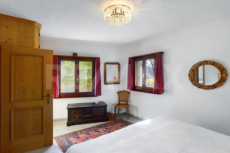 10 Zimmer Haus zum verkaufen in Vico Morcote - Bild 1/13