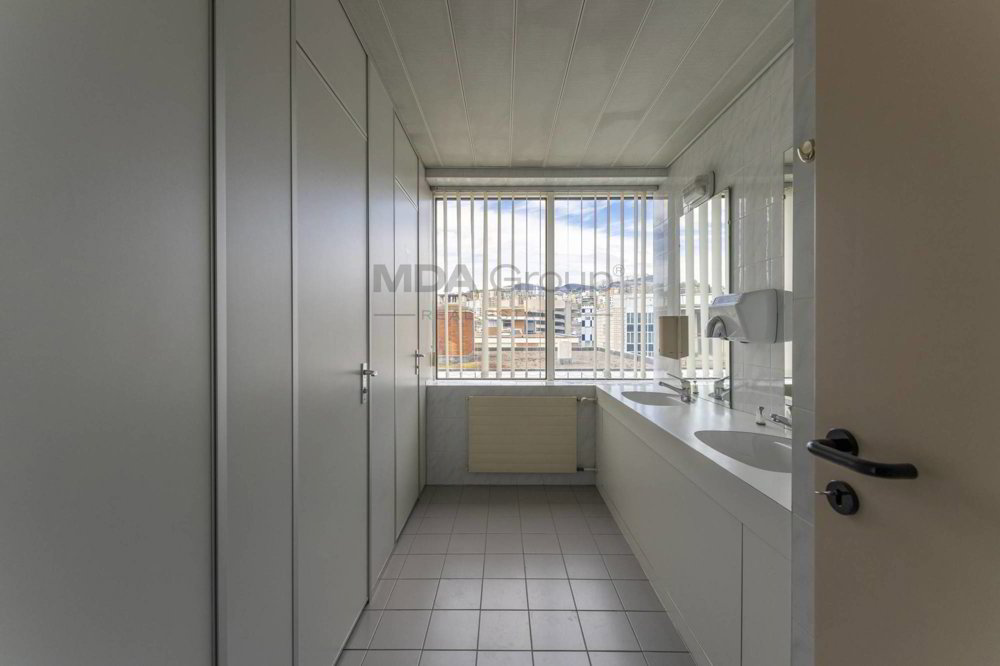 Ufficio & Commercio di 7 locali in affitto a Lugano - immagine 1/6