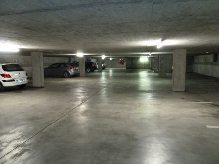 null rooms Car park, garage for rent in Basilea - image 1/1