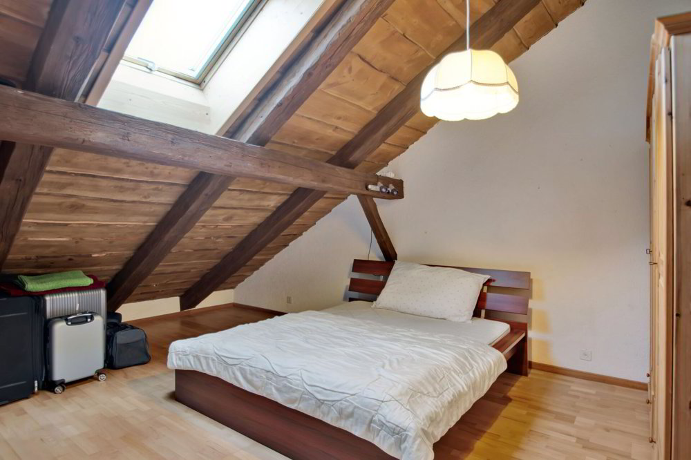 Casa di 8 locali in vendita a Courtelary - immagine 1/8