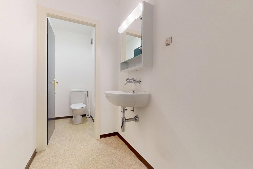 Ufficio & Commercio di null locali in affitto a Friburgo - immagine 1/9