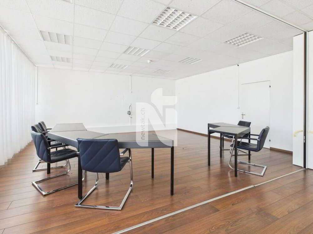 Bureau & Commerce null pièces à louer à Pratteln - image 1/13
