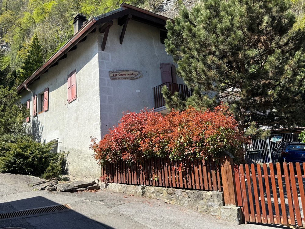 Casa di 7 locali in vendita a St-Maurice - immagine 1/6