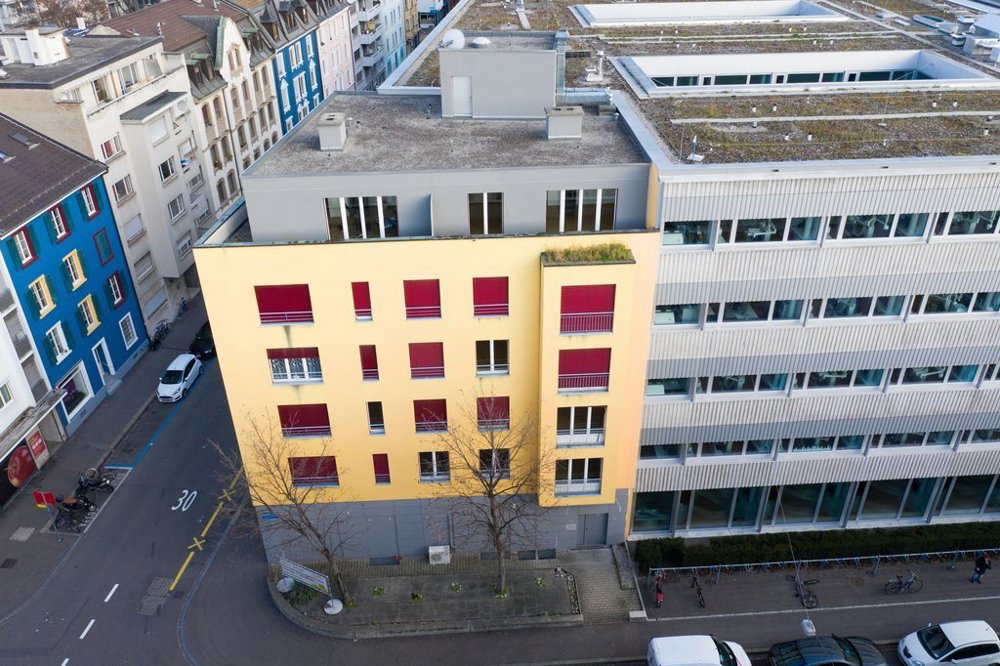 null rooms Office & Commercial for rent in Bâle - image 1/1
