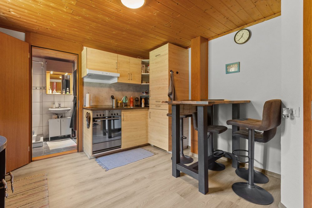 Maison 8 pièces à acheter à Unteriberg - image 1/13