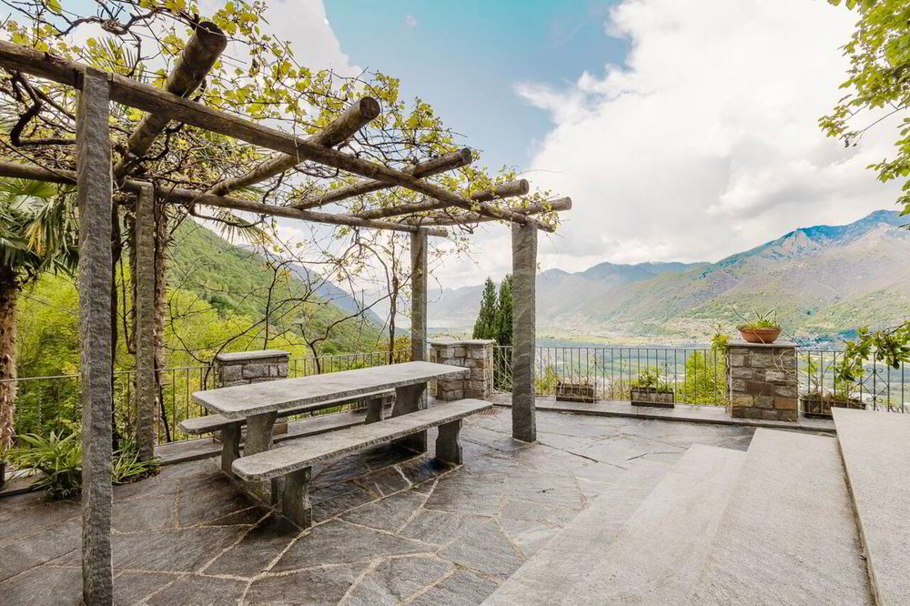 Casa di 5 locali in vendita a Robasacco - immagine 1/13