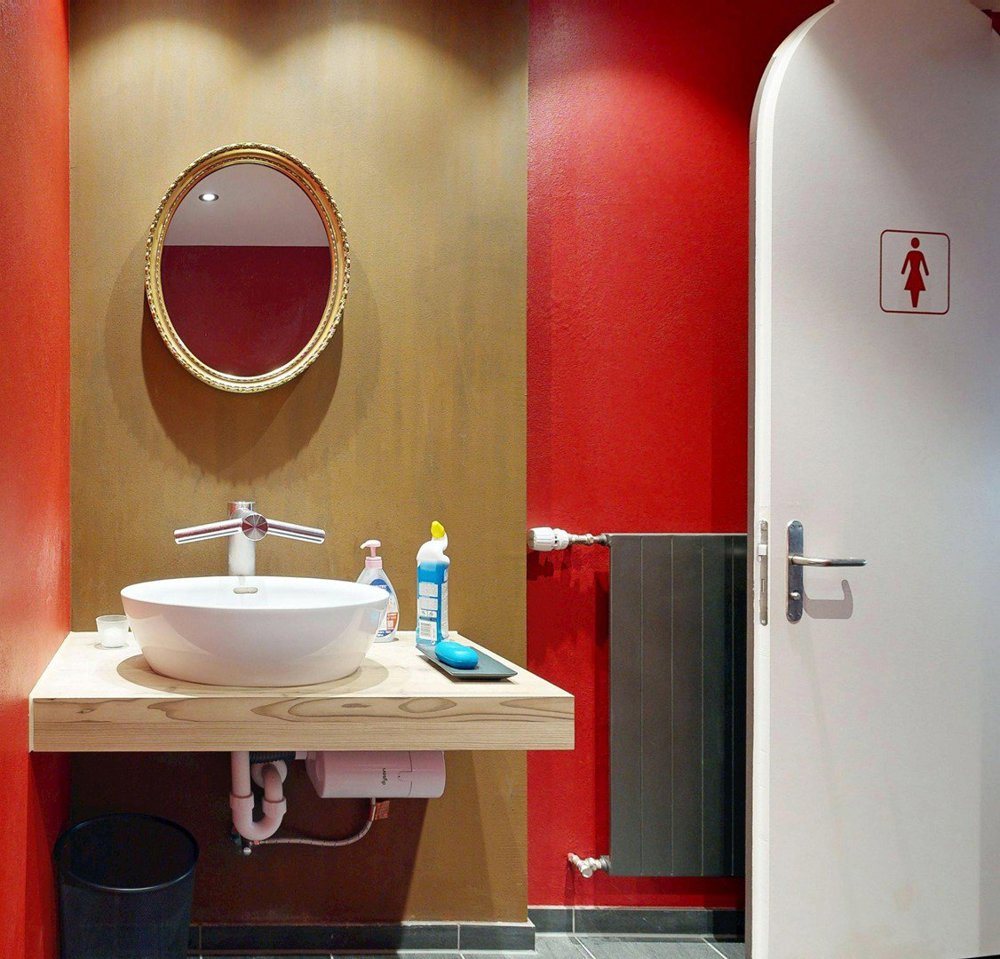 Casa di 13 locali in vendita a Burgdorf - immagine 1/13