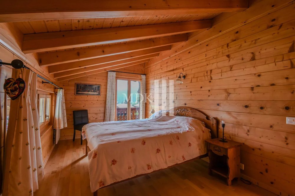 Casa di 9 locali in vendita a Champéry - immagine 1/13