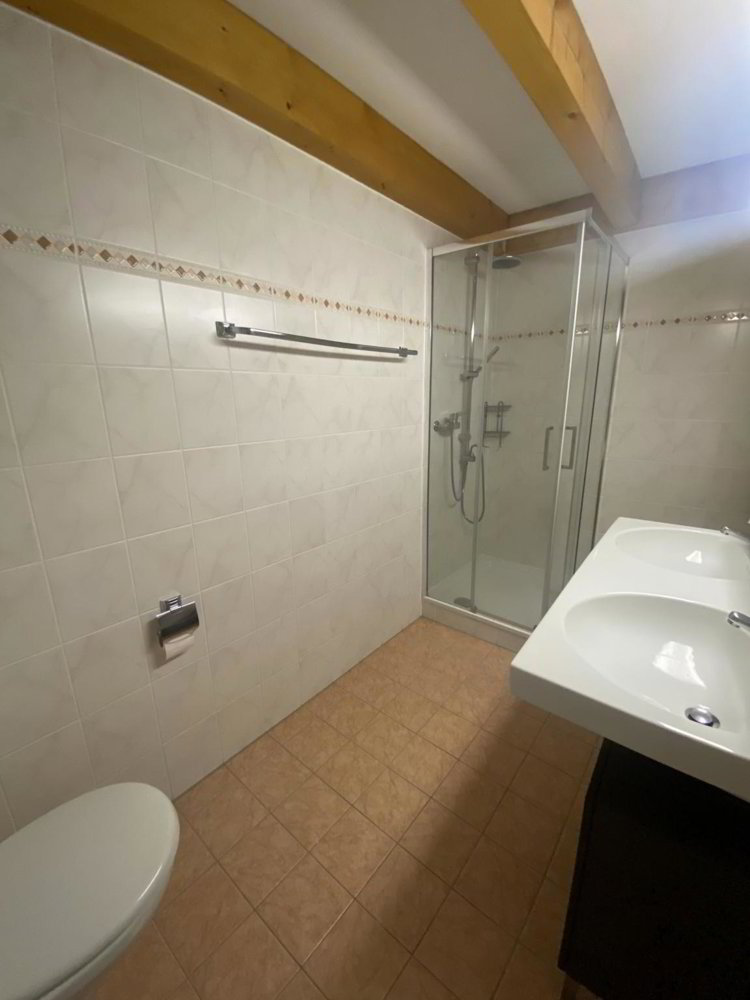 6 Zimmer Haus zu vermieten in La Croix-de-Rozon - Bild 1/7