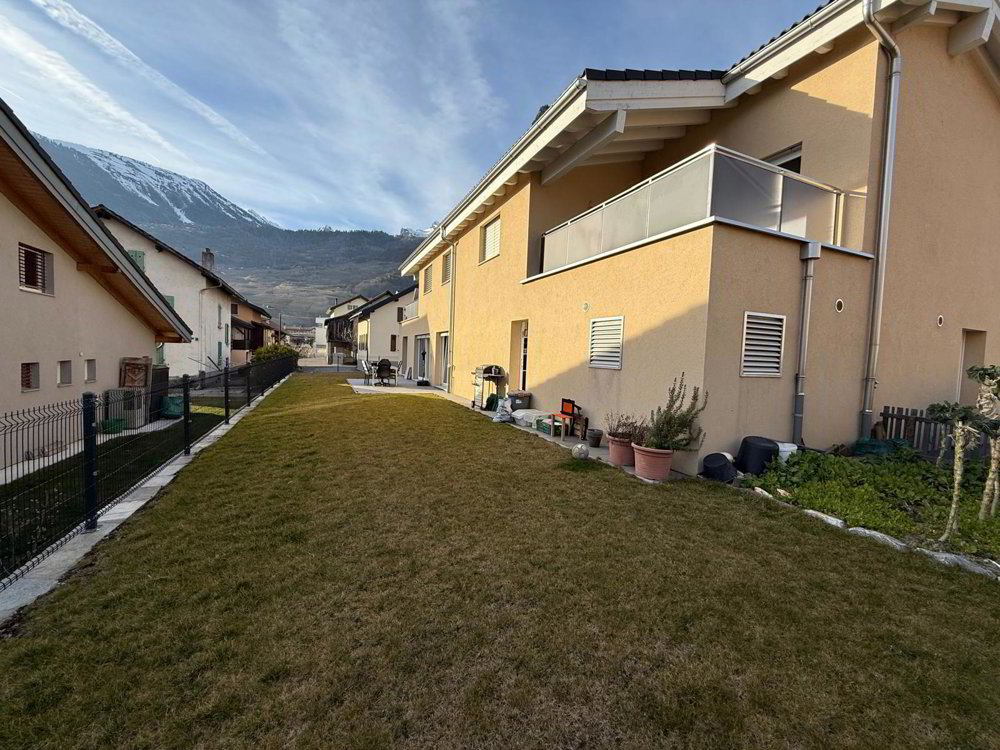 3 rooms Apartment to buy in Leytron - image 1/12