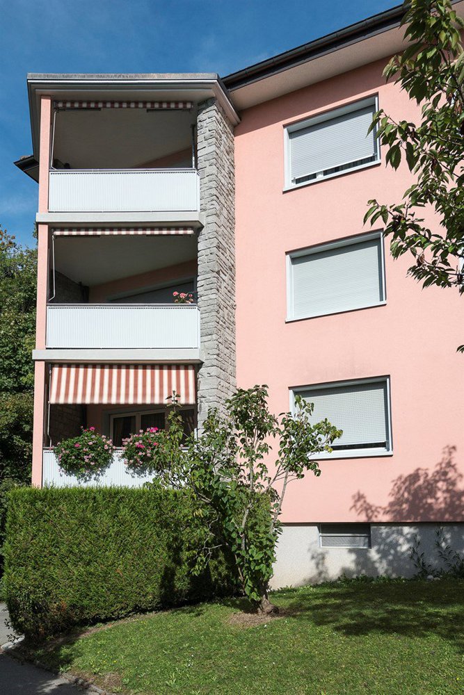 null rooms Car park, garage for rent in Lausanne - image 1/2