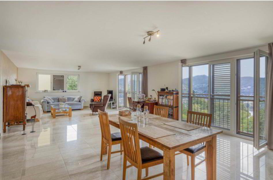 4 rooms Apartment to buy in Montagnola - image 1/1