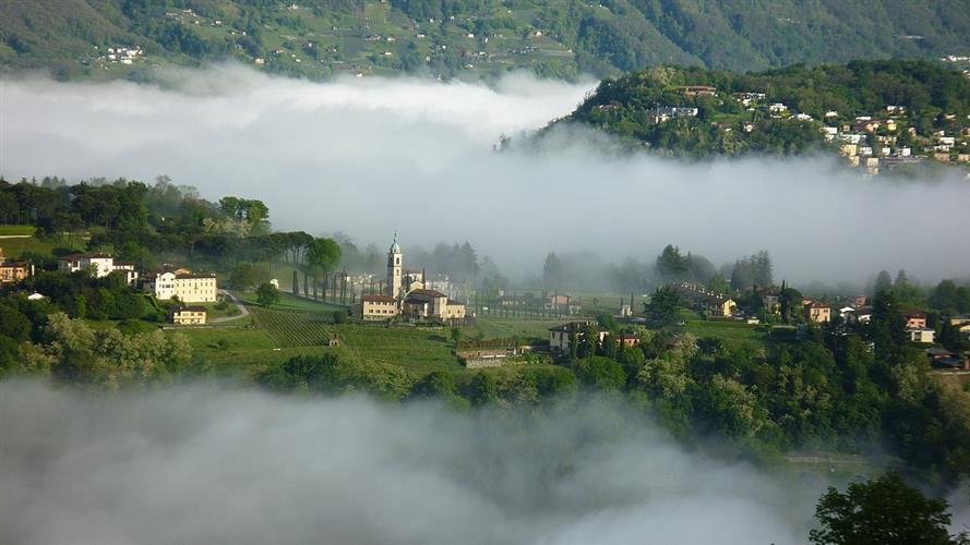 Casa di 5 locali in vendita a Montagnola - immagine 1/1