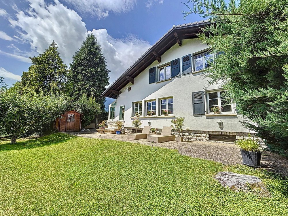 6 rooms House to buy in Chamoson - image 1/13