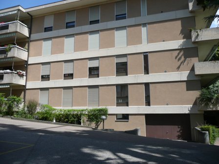 null rooms Car park, garage for rent in Pully - image 1/2