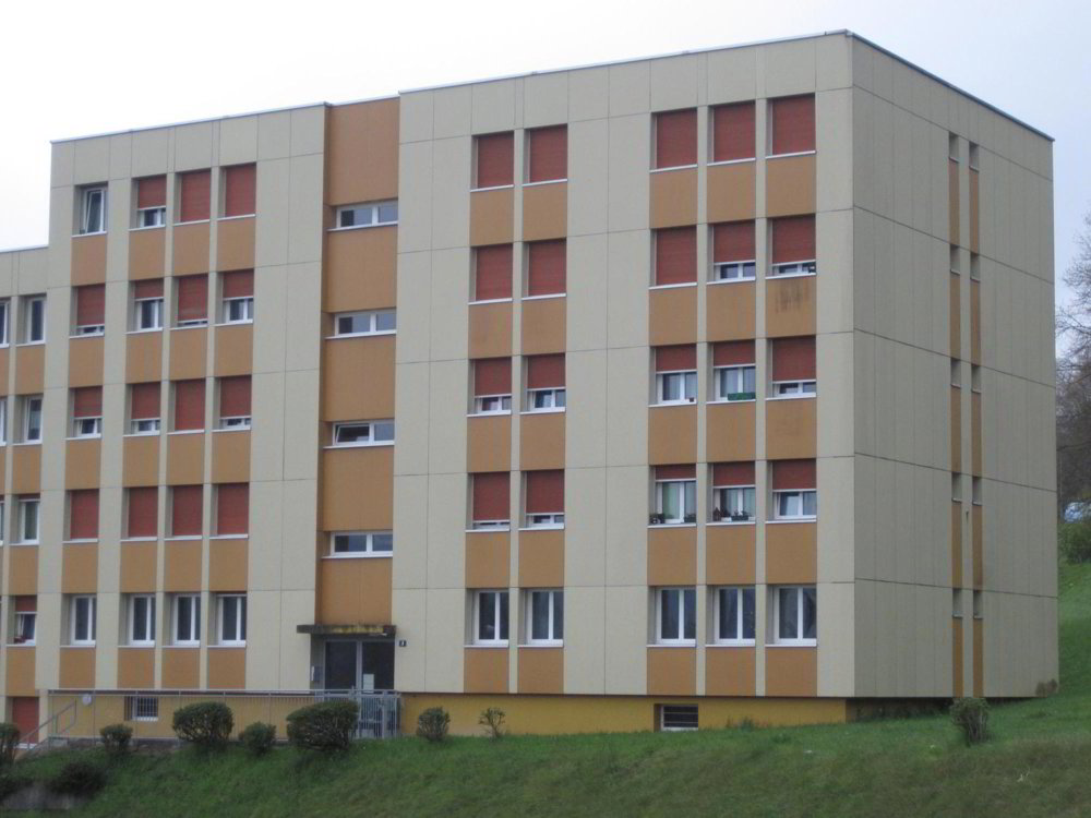 Appartamento di 4 locali in affitto a La Chaux-de-Fonds - immagine 1/9
