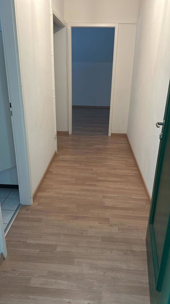 Appartamento di 2 locali in affitto a La Chaux-de-Fonds - immagine 1/9