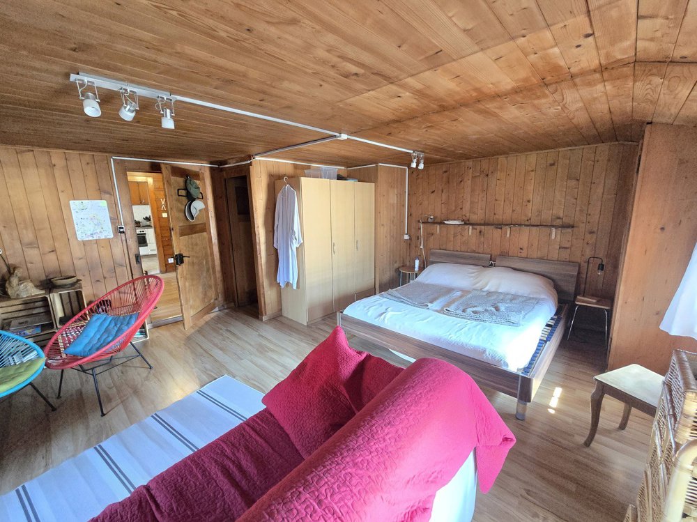 Maison 4 pièces à acheter à Salvan - image 1/13
