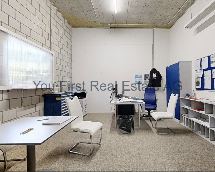 null Zimmer Büro zum verkaufen in Arisdorf - Bild 1/12
