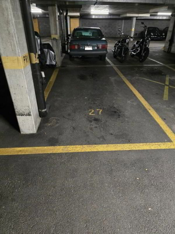 null Zimmer Parkplatz, Garage zu vermieten in Sion - Bild 1/3