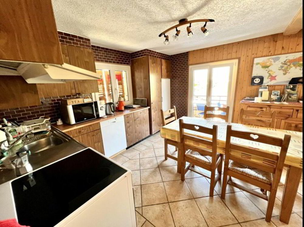 Casa di 15 locali in vendita a Grône - immagine 1/13