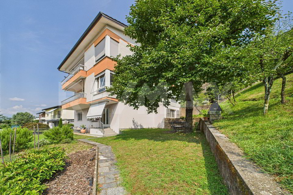 Appartement 2 pièces à acheter à Bissone - image 1/9