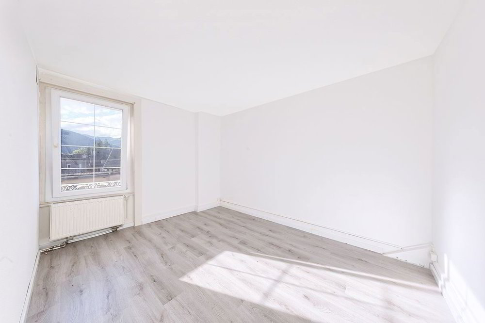 null Zimmer Haus zum verkaufen in Bex - Bild 1/6