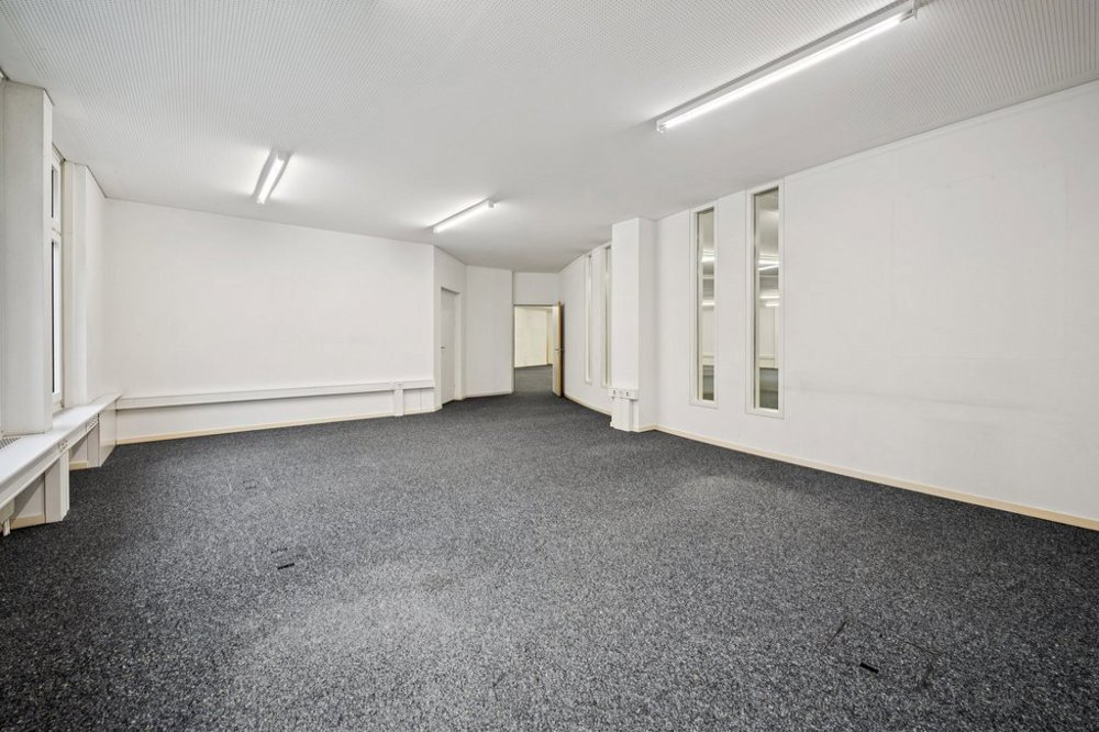 Bureau & Commerce null pièces à louer à Zofingen - image 1/11
