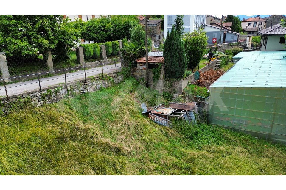 Terreno di null locali in vendita a Astano - immagine 1/10