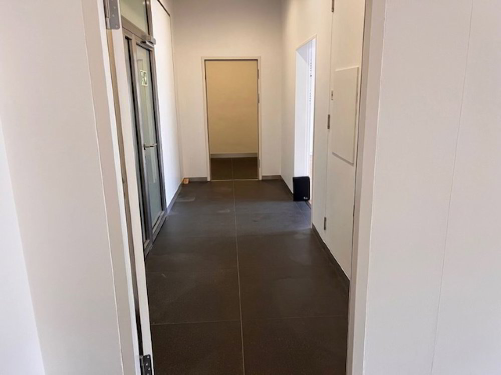 Ufficio & Commercio di 3 locali in affitto a Friburgo - immagine 1/4