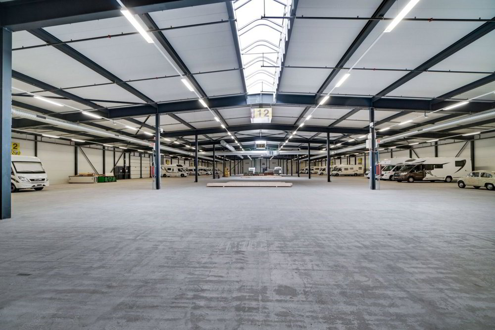 null Zimmer Parkplatz, Garage zu vermieten in Moutier - Bild 1/4