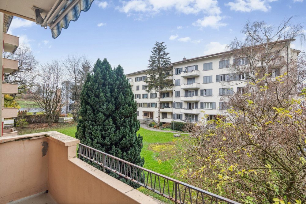 Appartement 2 pièces à louer à Grenchen - image 1/5